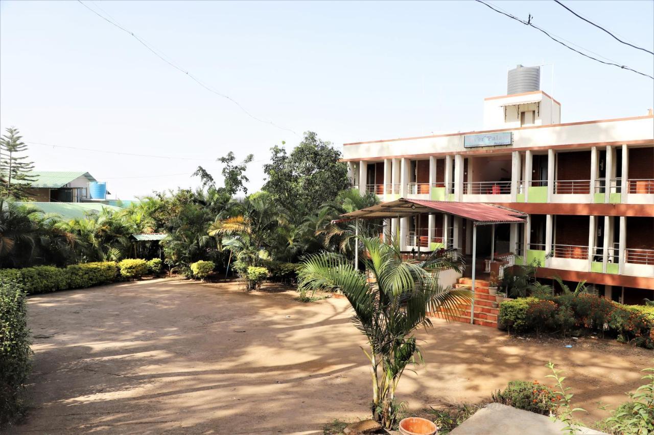 River Palace - A Valley View Hotel Pānchgani Exterior foto