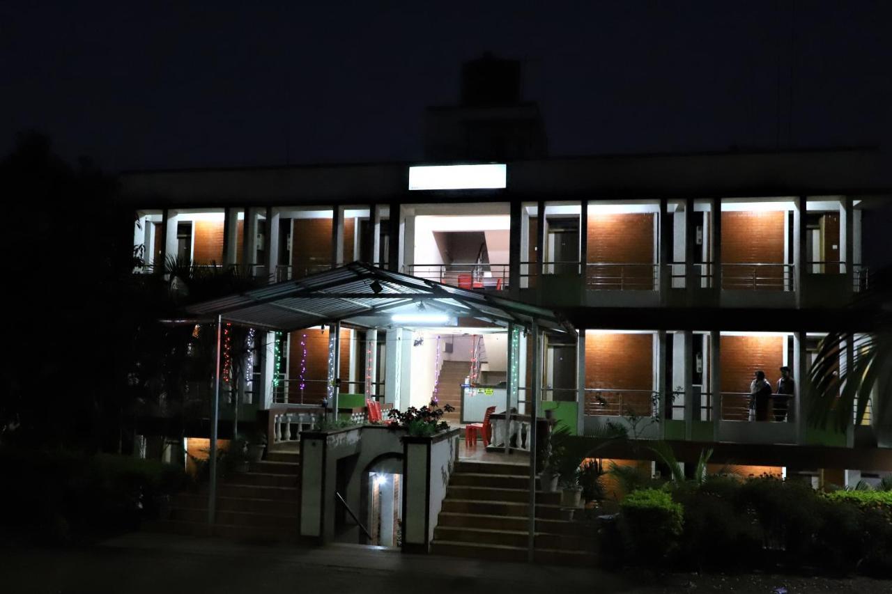 River Palace - A Valley View Hotel Pānchgani Exterior foto