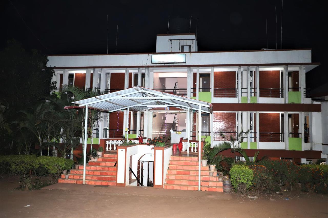 River Palace - A Valley View Hotel Pānchgani Exterior foto